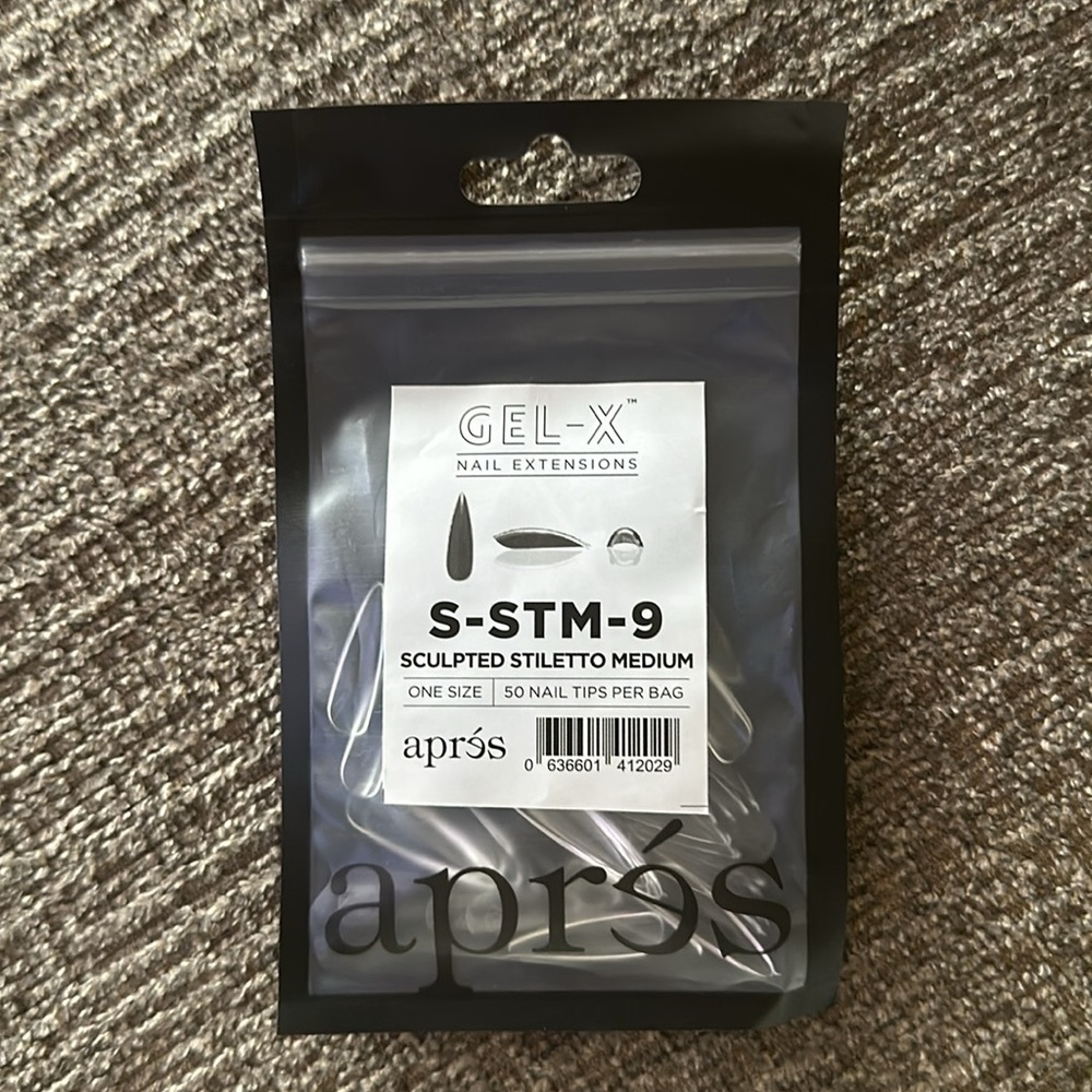 SCULPTED STILETTO MEDIUM REFILL(50 tips per bag)S-STM-9
